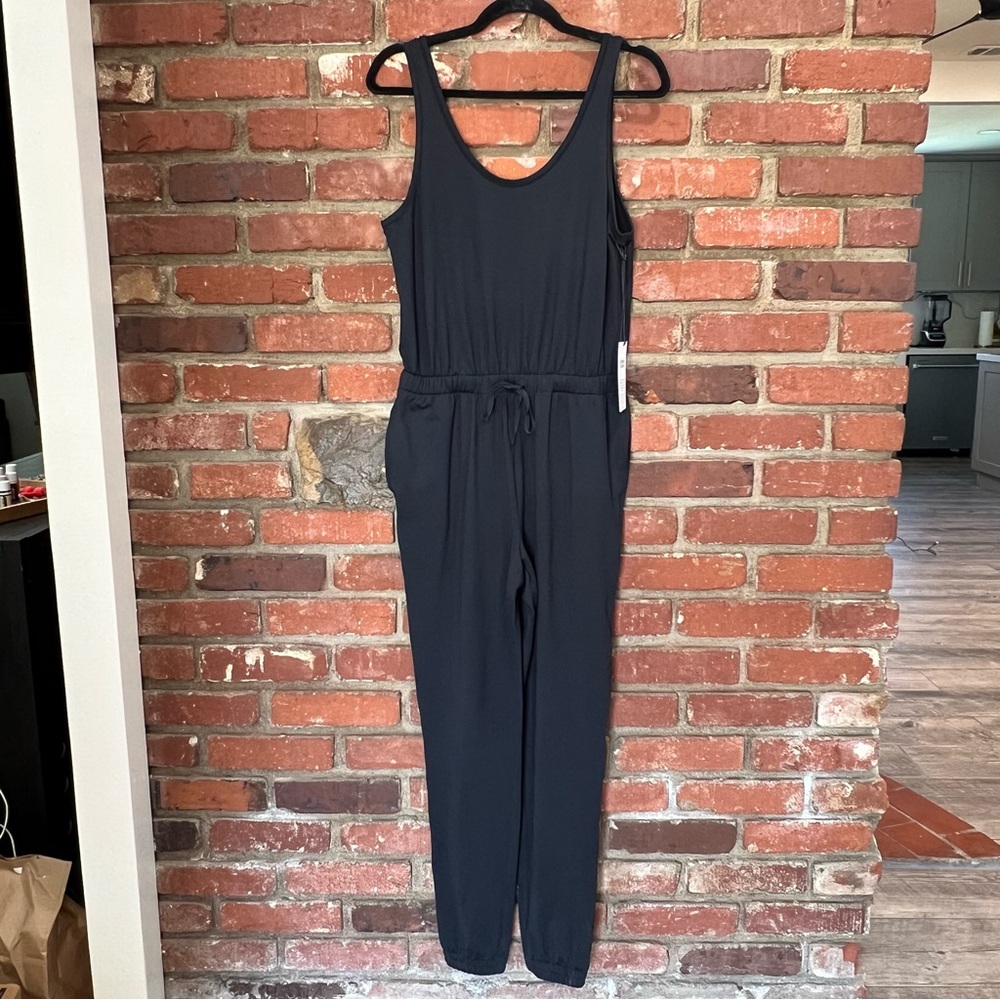 Girlfriend Collective women's scoop neck jumpsuit jogger‎ black size small NWT
